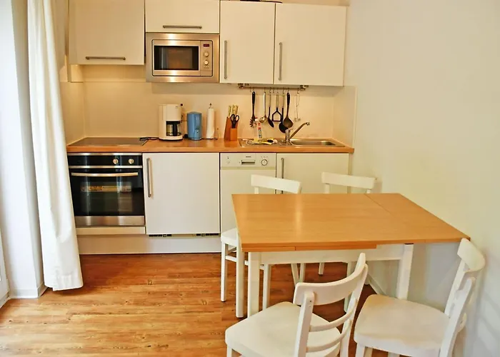 Mit Balkon Und Stran *