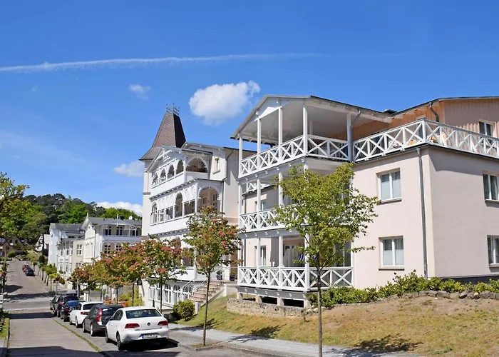 Mit Balkon Und Stran *